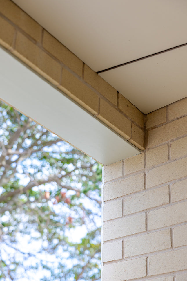 200 x 10 / 200 x 10mm Galvanised Steel T-Bar & T-Beam – 6000mm Length – Lintel Support