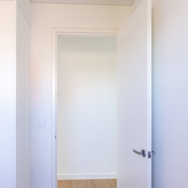 2065 x 924 Reveal Steel Door Frame – Non‑Fire Rated – Profile N93 – Left Hand – Suits 2040 x 920 x 35mm Door