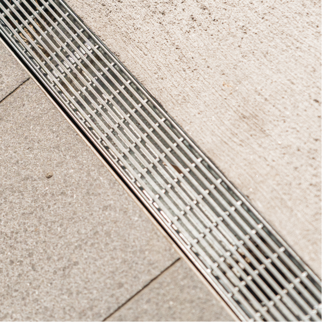 100 mm x 55 mm Galvanised Heelguard Grate & Channel – 1000 mm Length – Mini-Heelguard™