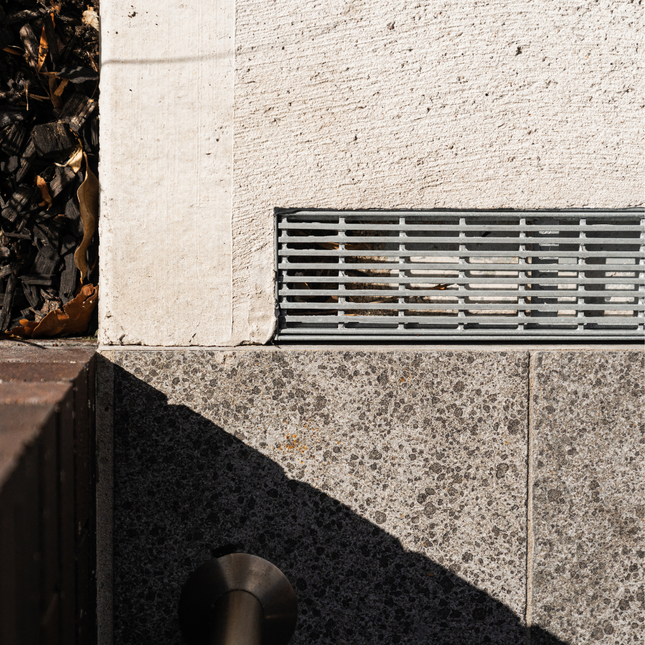 100 mm x 55 mm Galvanised Heelguard Grate & Channel – 1500 mm Length – Mini-Heelguard™