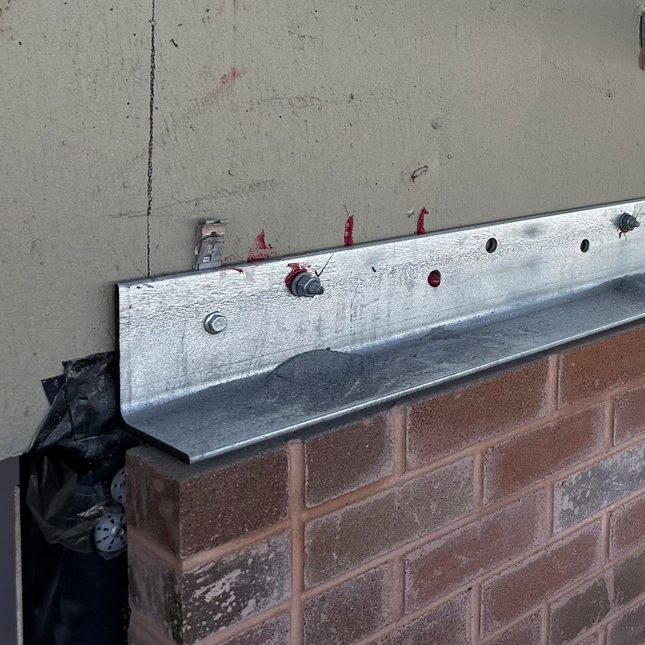 125 x 125 x 10mm Galvanised Steel Shelf Angle – Without Ancorscrews