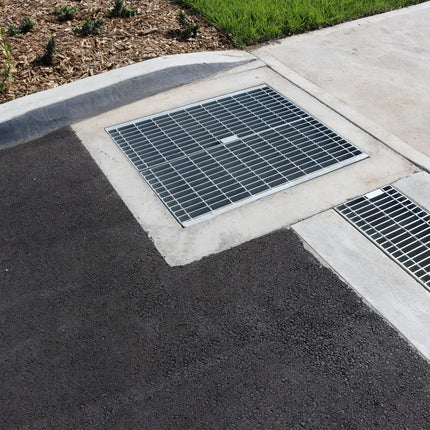 1200 x 1200 mm Encased Hinged Sump Grate & Frame – Civilcast – Class B