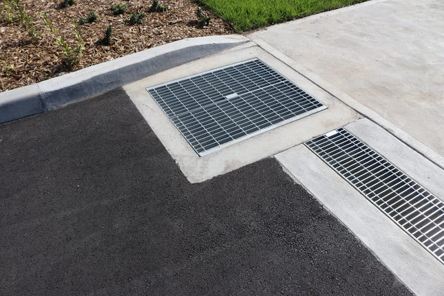 1200 x 1200 mm Encased Hinged Sump Grate & Frame – Civilcast – Class D