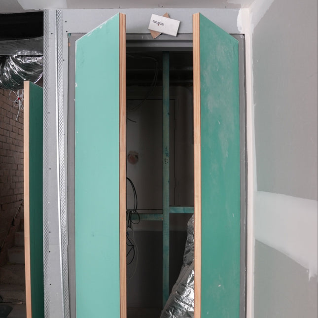 2040 x 920 x 35mm Solid Core Door – Internal/External, Paint Grade