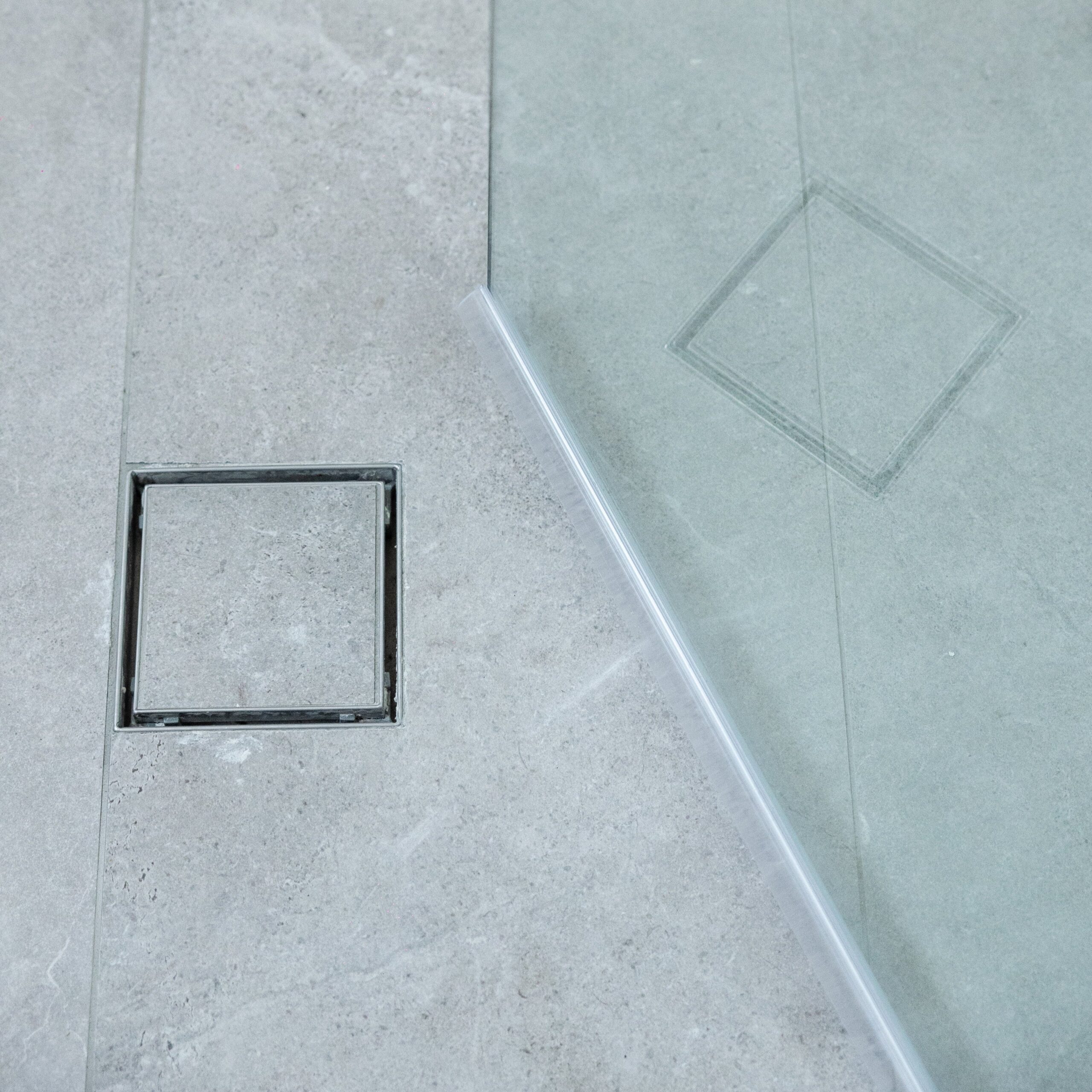 Square Bermuda Tile Insert Floor Waste – 100mm, Chrome Edge, 100mm Outlet