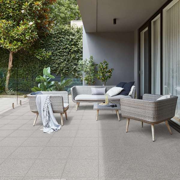 Dulux 4L Medium Tint Satin Concrete & Paving Coloured Sealer