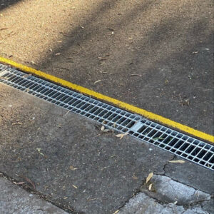Traditional Galvanised Trench Box Grate & Frame – 150 x 125mm x 1m