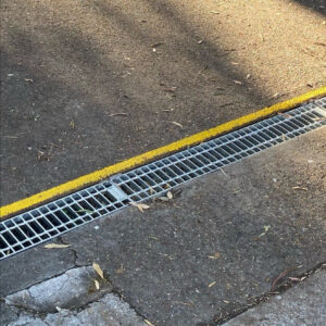 Galvanised Grate Only – 200mm x 995mm (25mm Deep, Traditional Slotted)