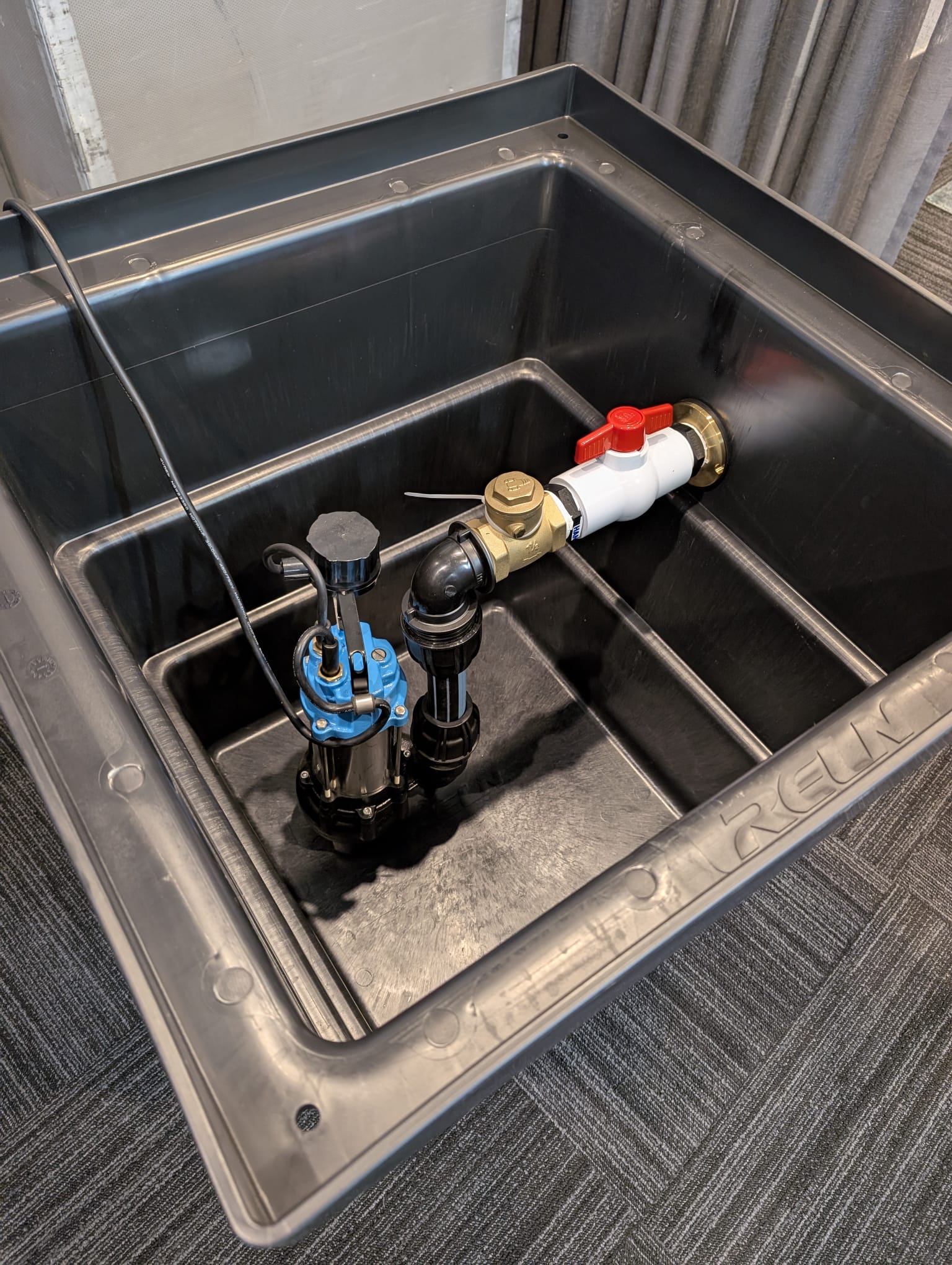 HD Pit Base Only Series 600 – 710mm x 710mm x 660mm 175L