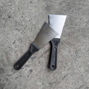 KC – Economy Putty Knife Scraper Black – EPK
