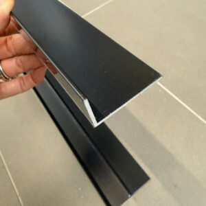 Kc Geometric Aluminium Angle 1.4mm x 3m Matt Black - Size: 20mm × 32mm × 1.4mm